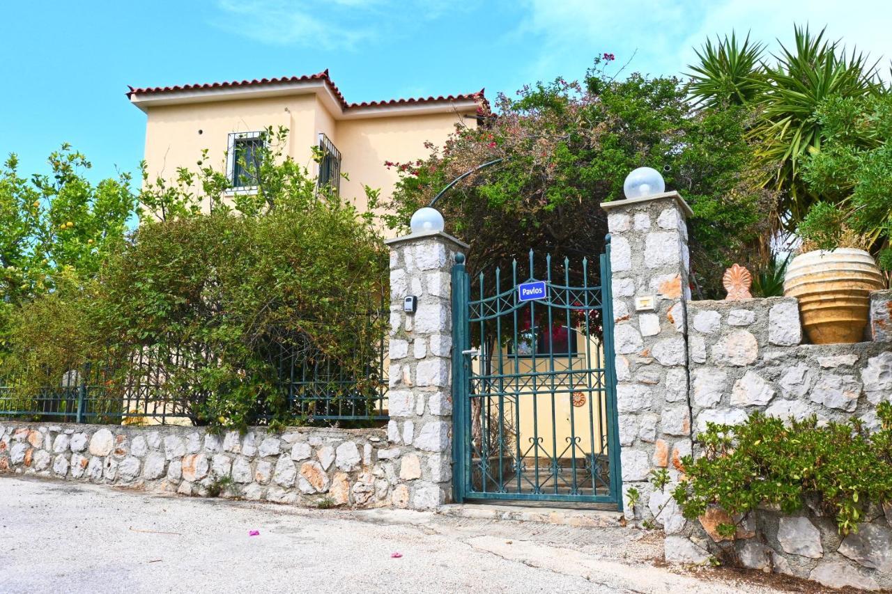 Pavlos' Cottage With Beach View Korfos Bagian luar foto