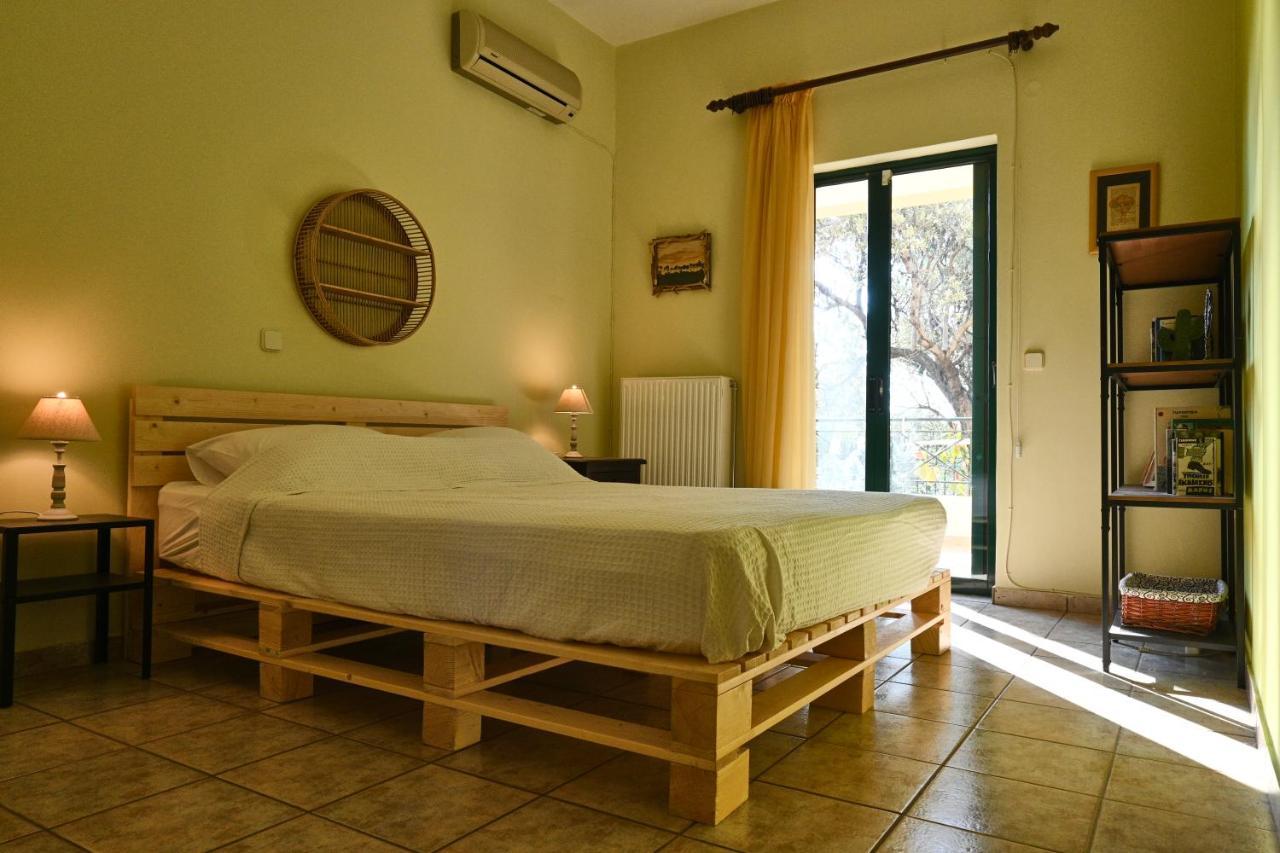 Pavlos' Cottage With Beach View Korfos Bagian luar foto